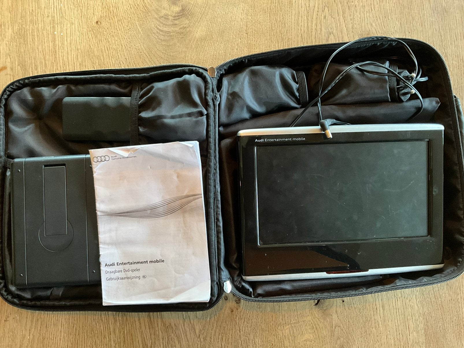 Audi entertainment mobile- dvd speler auto, Ophalen of Verzenden, Zo goed als nieuw