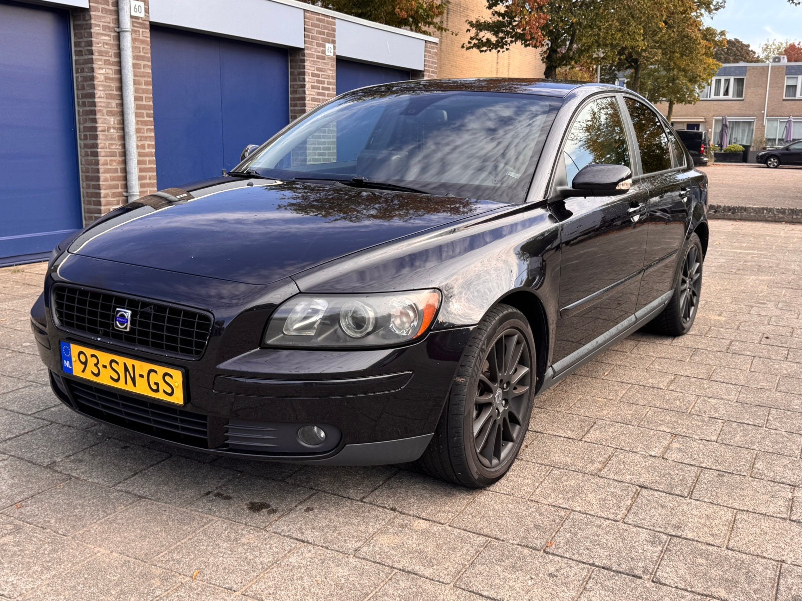 Volvo S40 1.8 2006 Zwart, Auto's, Voorwielaandrijving, 125 pk, Zwart, 4 cilinders