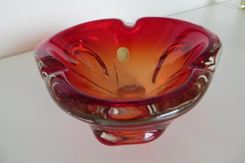 Zwaar glazen schaal van Murano, Prachtig rood / oranje glas., Ophalen of Verzenden