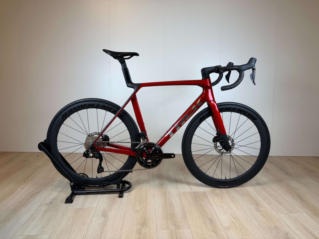 Trek Madone SL6 Gen 8 - 105 Di2 - Maat L - DEMO