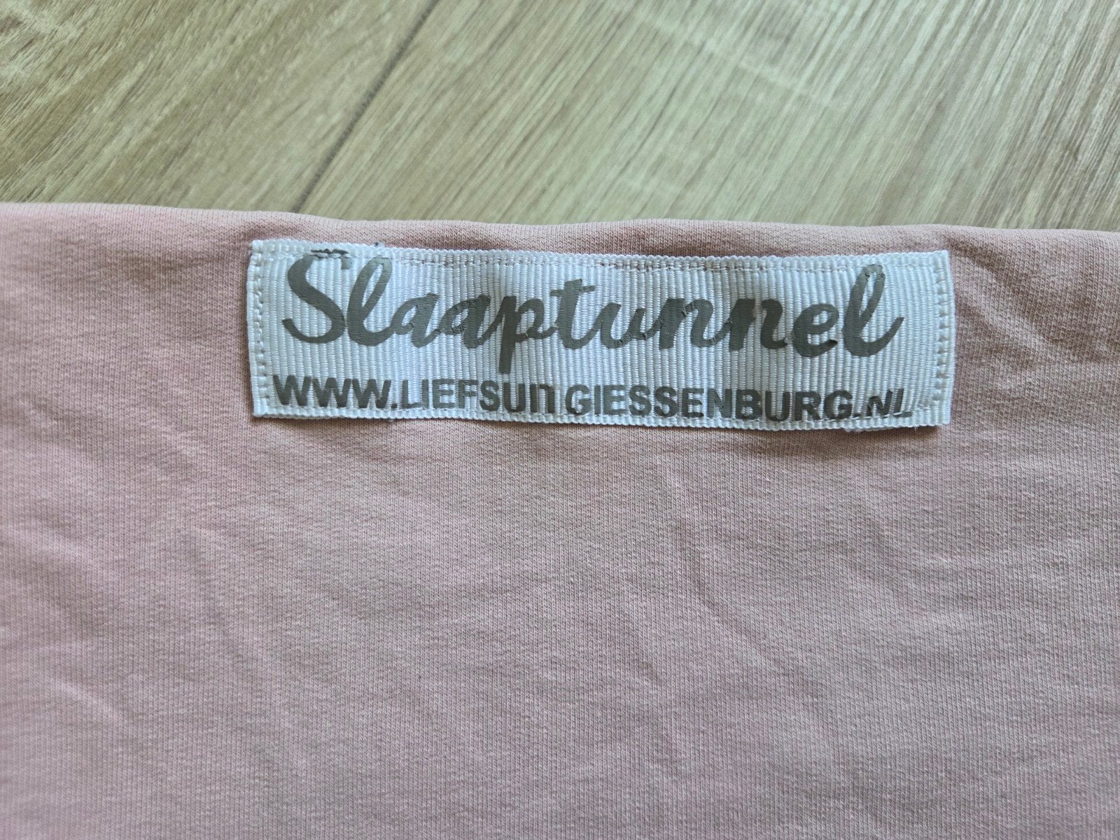 Slaaptunnel ledikant Liefs uit Giessenburg, Ophalen of Verzenden, Zo goed als nieuw, Ledikant