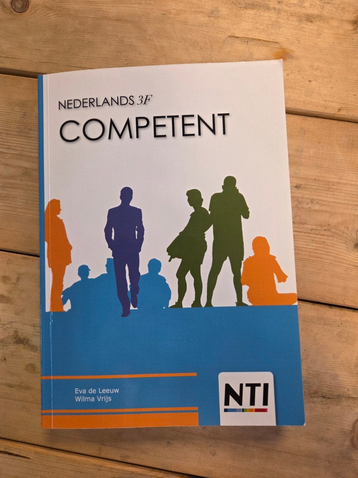 NTI Nederlands 3F Competent boek + originele CD (1e druk), Boeken, Ophalen of Verzenden, Zo goed als nieuw, Eva de Leeuw, Wilma Vrijs