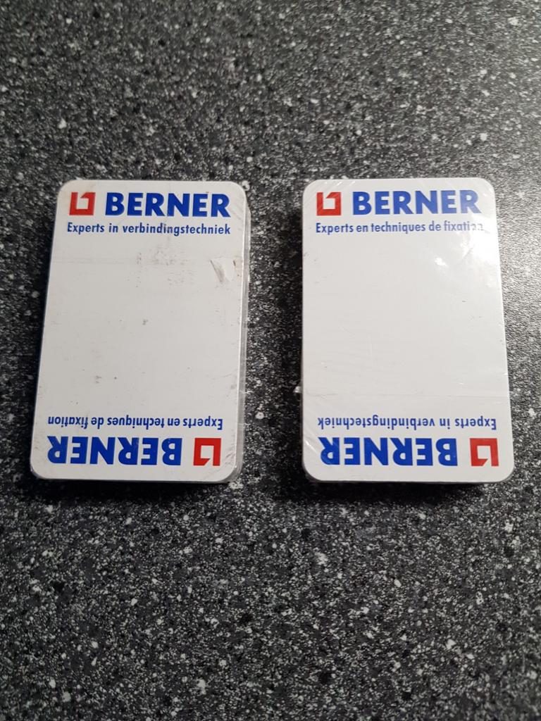2 pakjes speelkaarten geseald, Ophalen of Verzenden, Nieuw, Speelkaart(en)