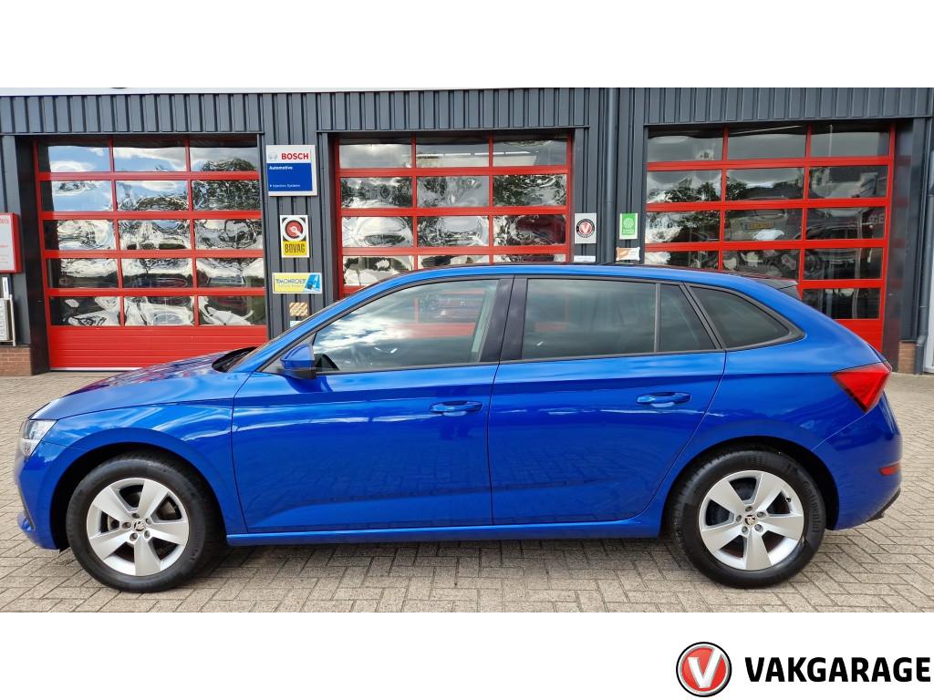 Skoda Scala 1.0 TSI Ambition (bj 2021), Scala, Gebruikt, Euro 6, Blauw