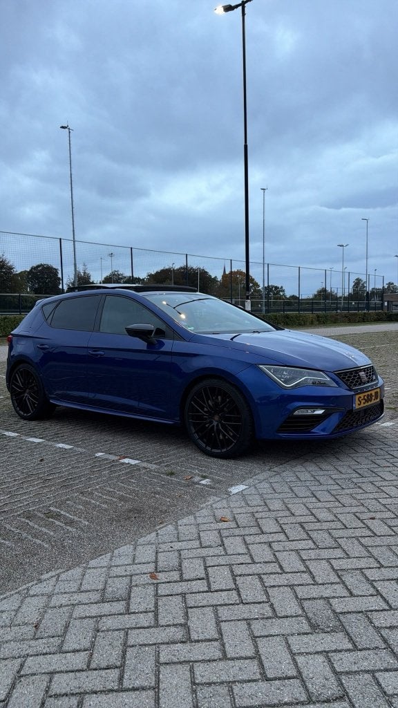SEAT Leon Cupra 2.0 TSI/ 350PK/ Nieuwe DSG | FULL OPTIONS, Auto's, Dealer onderhouden, 710 kg, Zwart, 4 cilinders