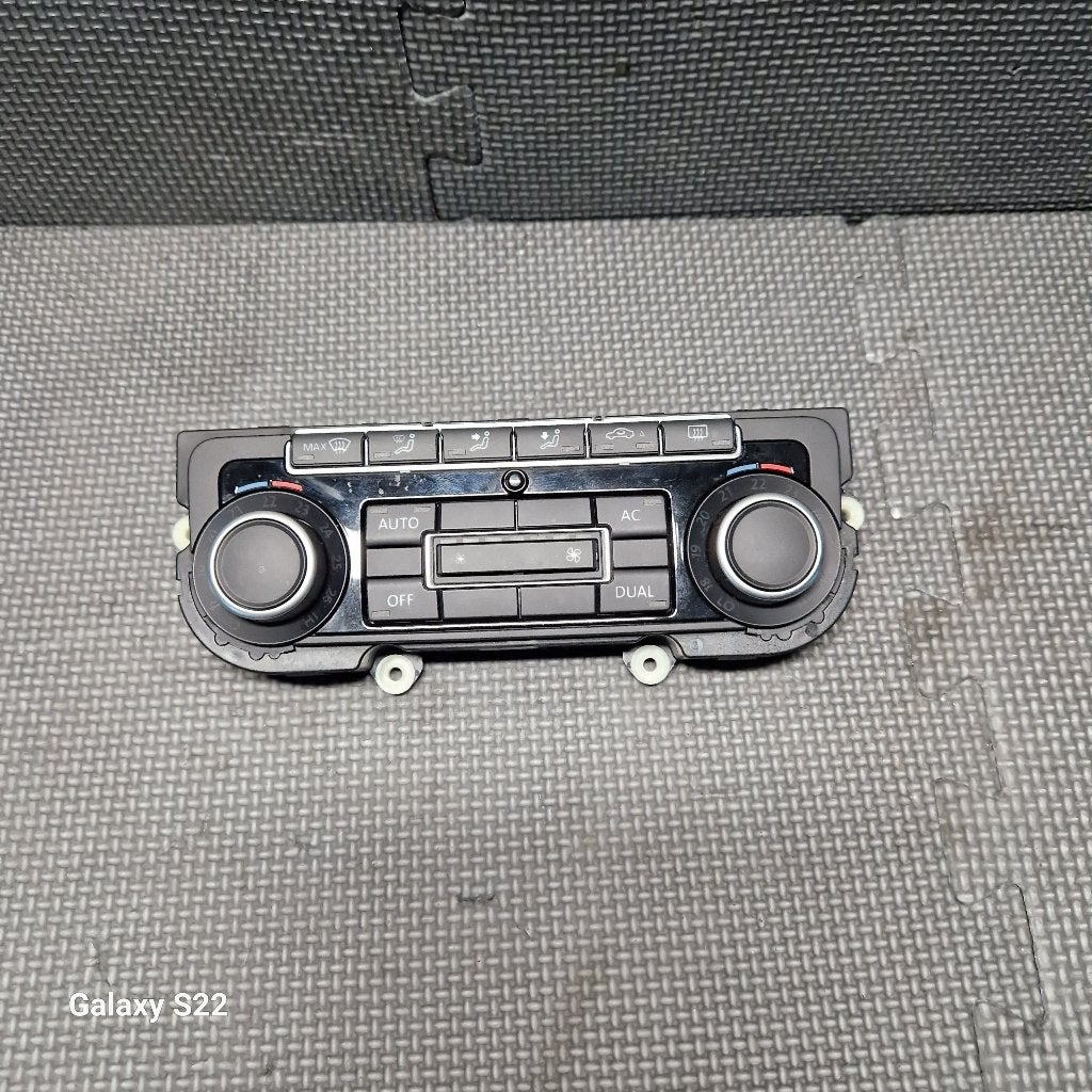 VW PASSAT B7 CLIMATRONIC PANEEAL / 5K0 907 044 ER, Gebruikt, Volkswagen, Ophalen of Verzenden, Vw
