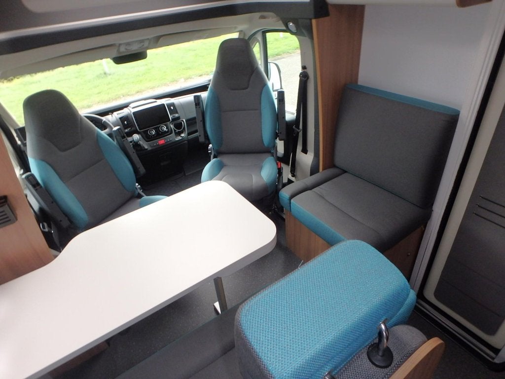 Sun Living S 75 SL NIEUSTAAT, Caravans en Kamperen, Automaat, Standaard zit, Fiat, Bedrijf