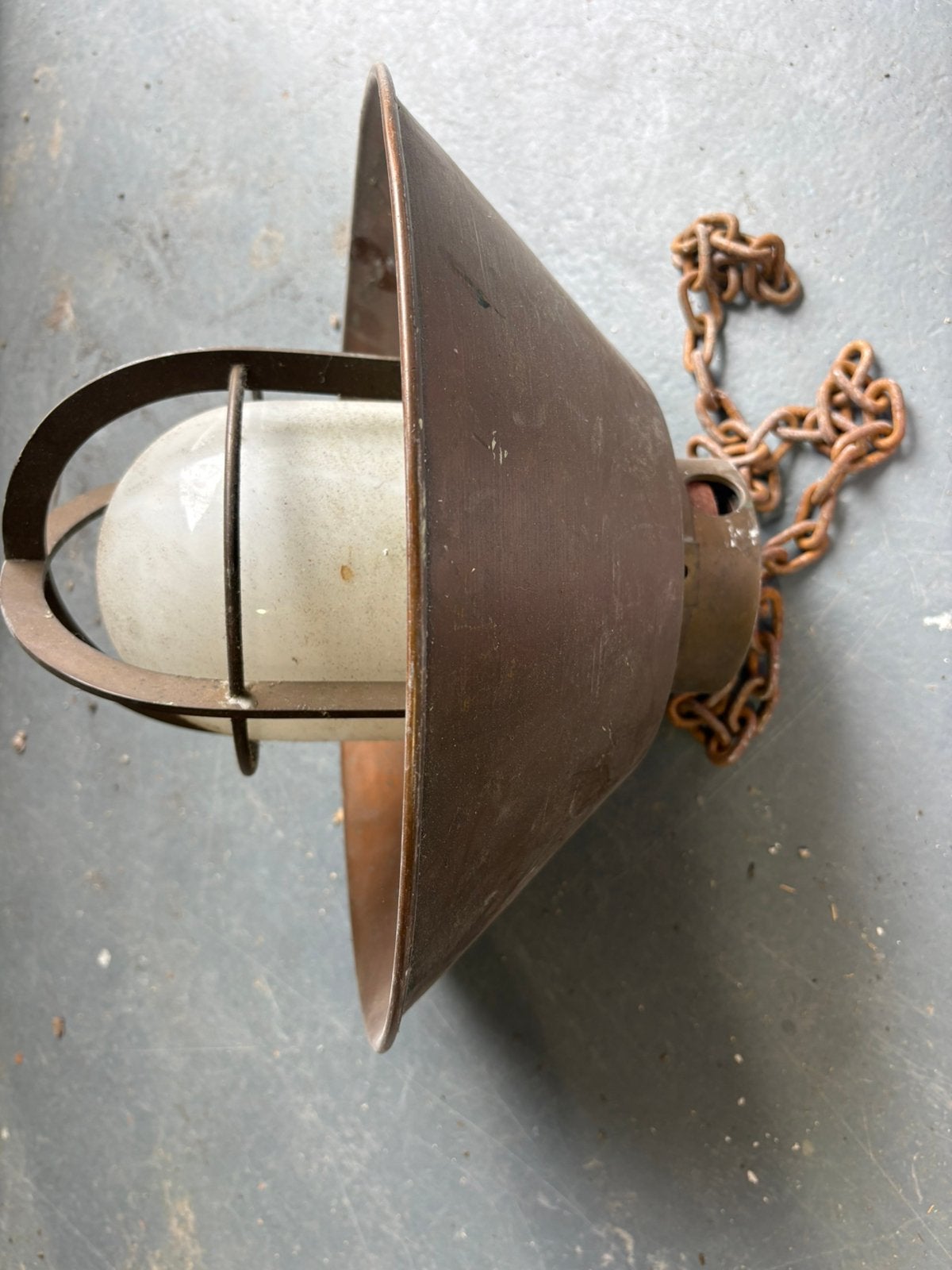 Oude scheepslamp, Ophalen, Zo goed als nieuw