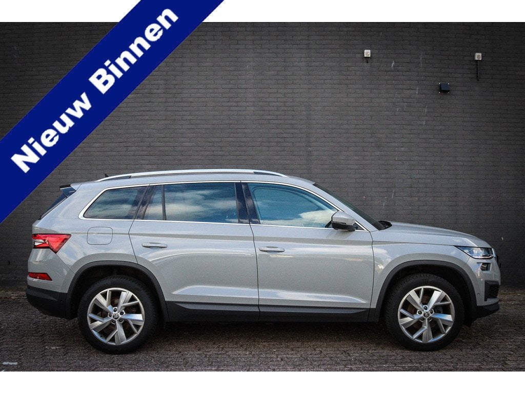Skoda Kodiaq 1.5 TSI Business Edition Plus Net binnen-Nu al, Auto's, Skoda, 4 cilinders, 150 pk, Leder en Stof, Automatische klimaatregeling
