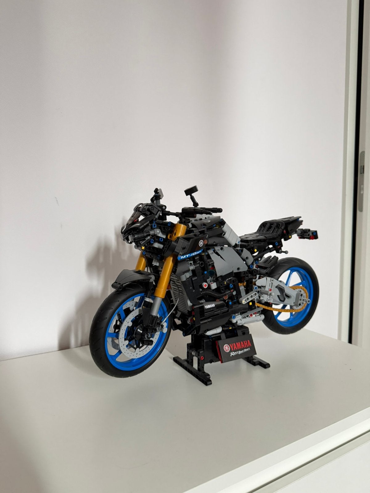 Lego technic yamaha mt-10, Ophalen of Verzenden, Zo goed als nieuw