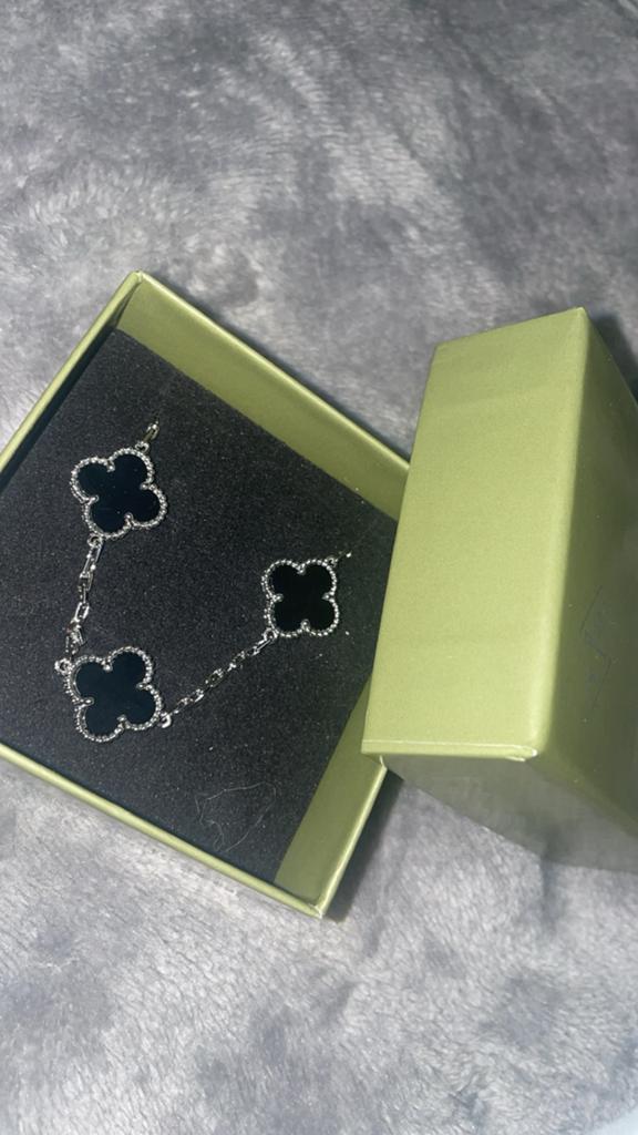 Van Cleef armband (zilver&zwart), Sieraden, Tassen en Uiterlijk, Armbanden, Ophalen of Verzenden, Nieuw, Zwart, Zilver