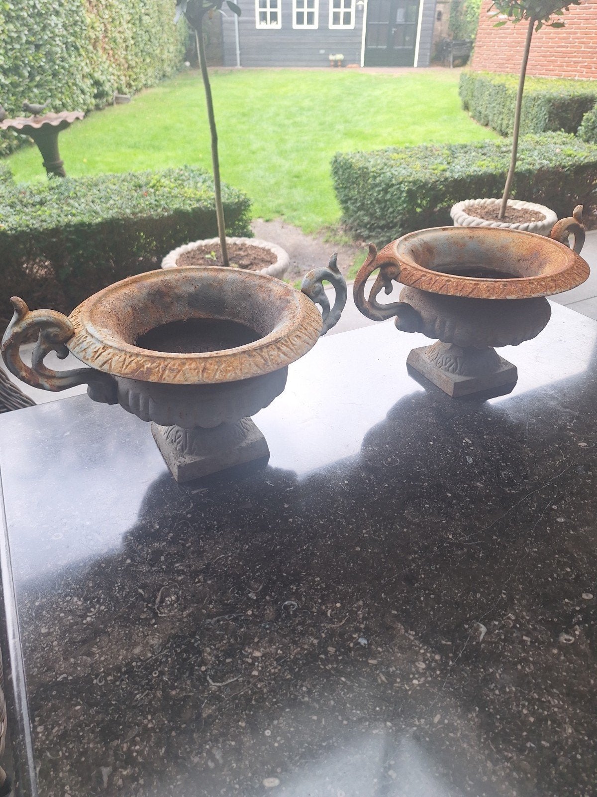 set gietijzeren tuinvazen., Tuin en Terras, Ophalen