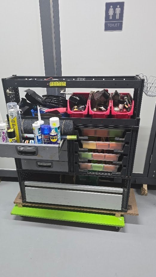 bedrijfswagen inrichting, Gebruikt, Mike Klaassens, Edam, Ophalen