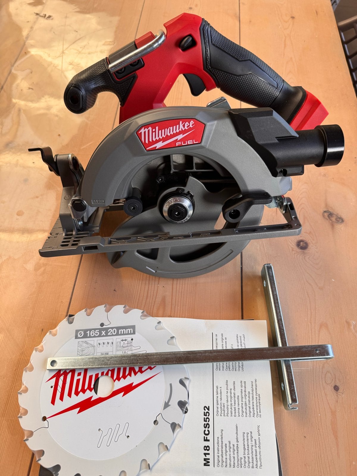 Milwaukee M18 FCS552 FUEL Accu Cirkelzaag - Nieuw, Ophalen of Verzenden, Nieuw, Cirkelzaag, 70 mm of meer
