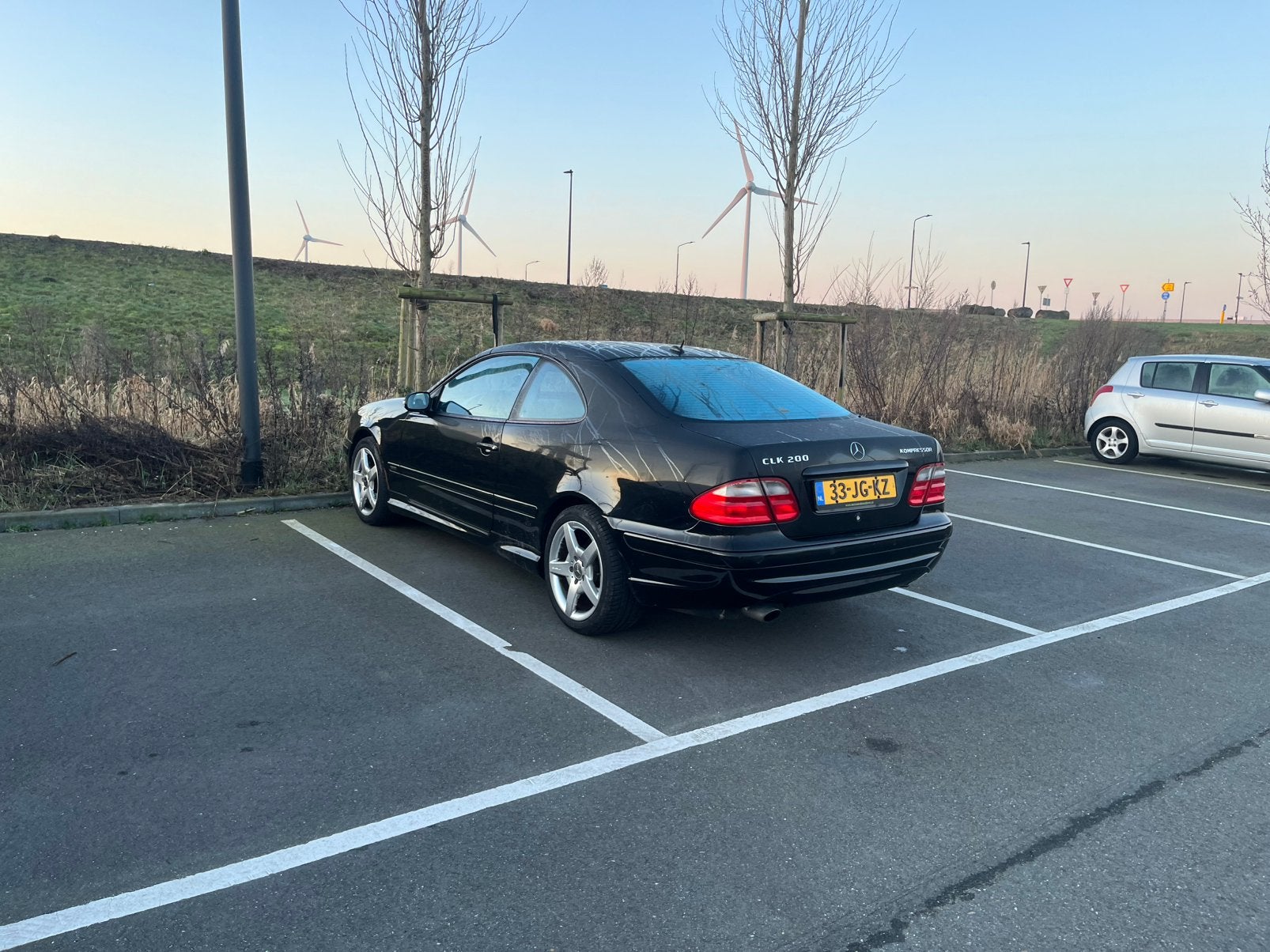 Mercedes-Benz AMG CLK 2.0 Clk200 Komp Coupe Avantg.aut 2002, Auto's, Automaat, 1998 cc, Achterwielaandrijving, Zwart