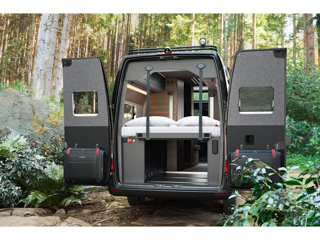 - Adria Super-Twin 700 SGX 4x4, Automaat, Adria Mobil, Tot en met 2, Bedrijf