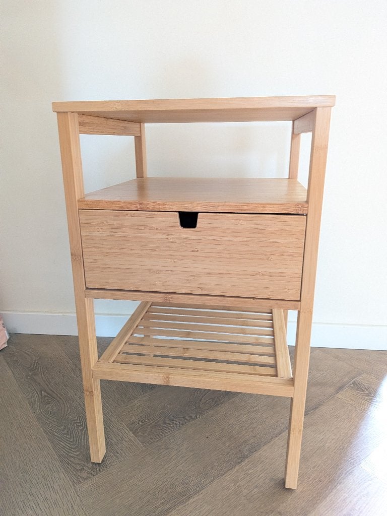 IKEA NORDKISA nachtkastje van bamboe – 40  40  67 cm, Ophalen, Minder dan 45 cm, 55 tot 70 cm, Zo goed als nieuw