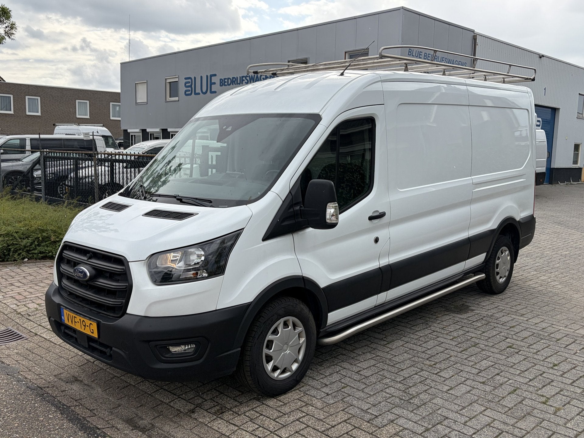 Ford Transit 330 2.0 TDCI 130PK MHEV L3H2 Trend ✓ 3-zits, Auto's, Dealer onderhouden, Stof, 4 cilinders, 2500 kg