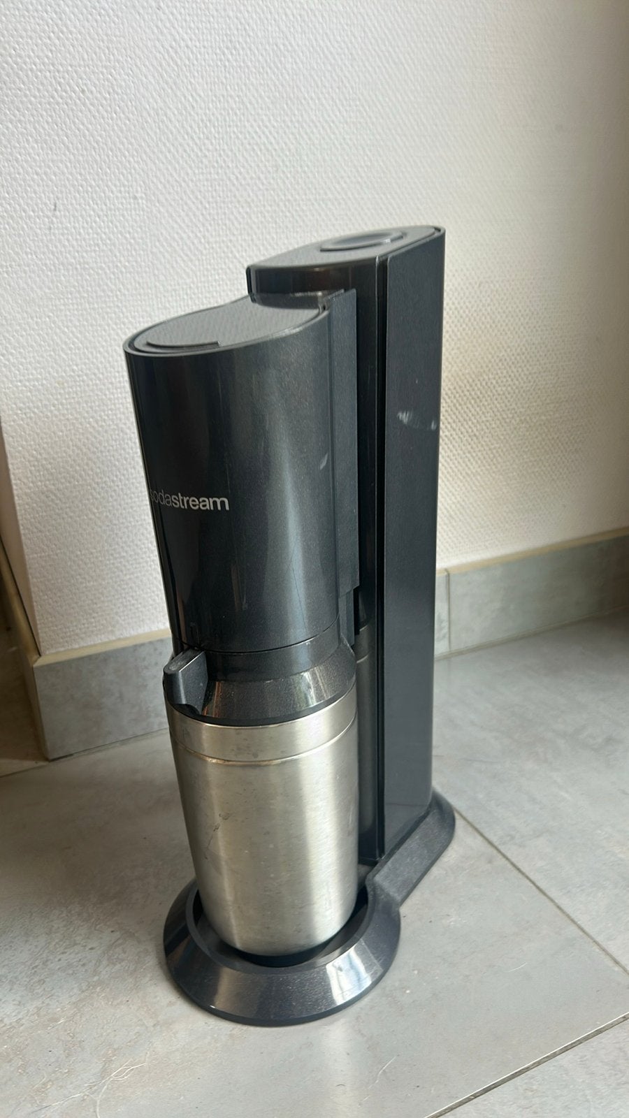 Sodastream bruiswatermaker met CO2-fles, Ophalen of Verzenden, Gebruikt