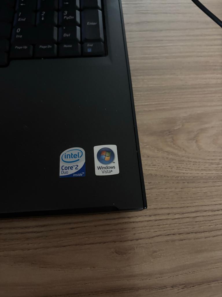 Dell Vostro 1710 Laptop - Intel Core 2 Duo, Windows Vista, Gebruikt, HDD, Minder dan 4 GB, Qwerty