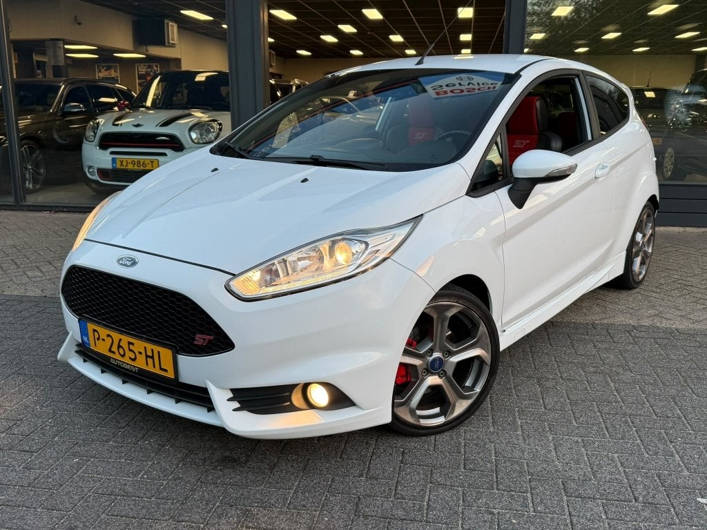 Ford Fiesta 1.6 ST2, 183 pk, 1063 kg, Gebruikt, 4 cilinders