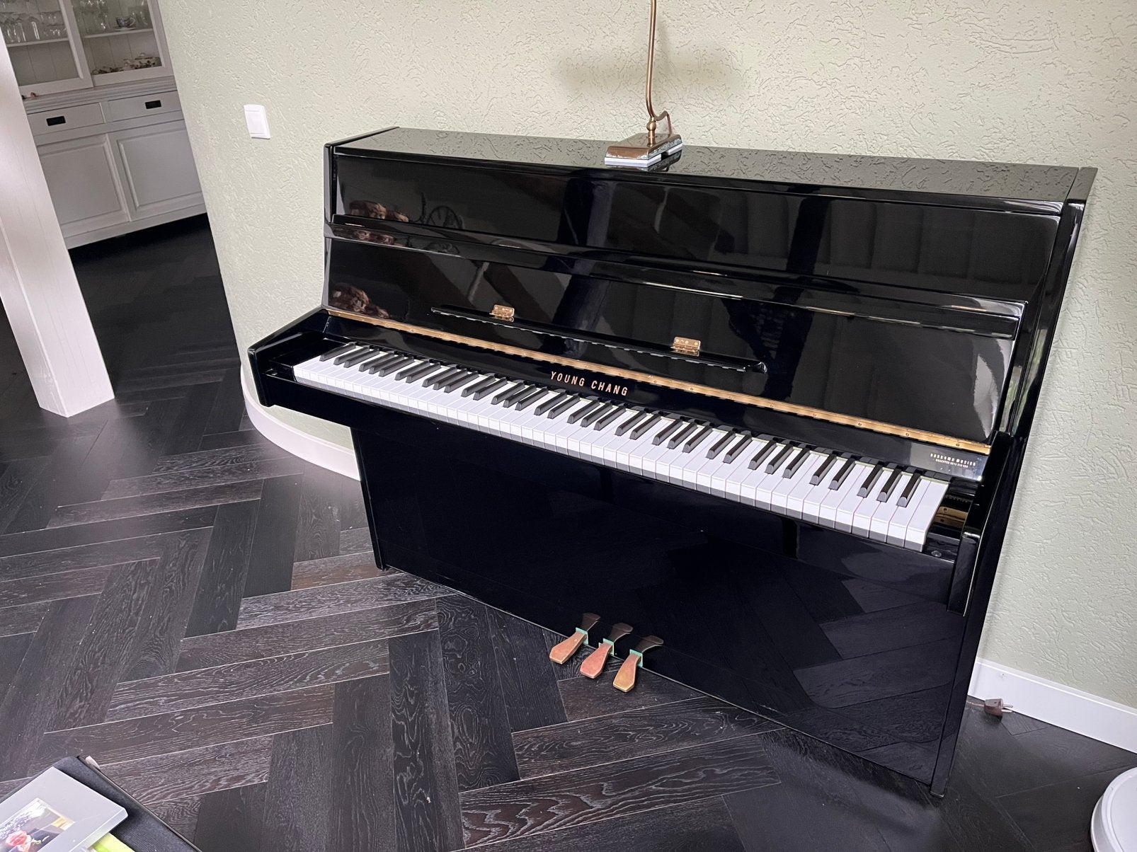 Young Chang Piano hoogglans zwart met Duits binnenwerk, Ophalen, Zo goed als nieuw, Zwart, Hoogglans