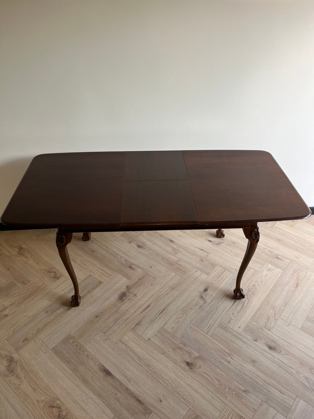 Uitklapbare antieke /vintage tafel met prachtig houtsnijwerk, Ophalen