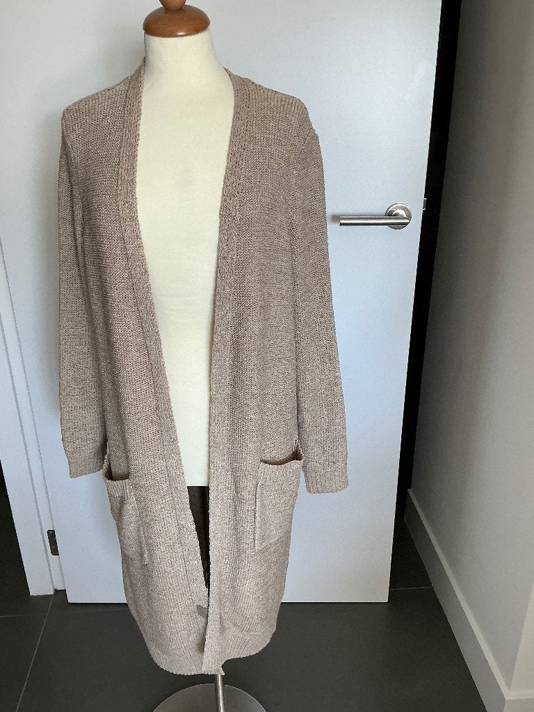 Zuss, Vest,  maat M/L, Kleding | Dames, Maat 38/40 (M), Beige, Ophalen of Verzenden, Zo goed als nieuw