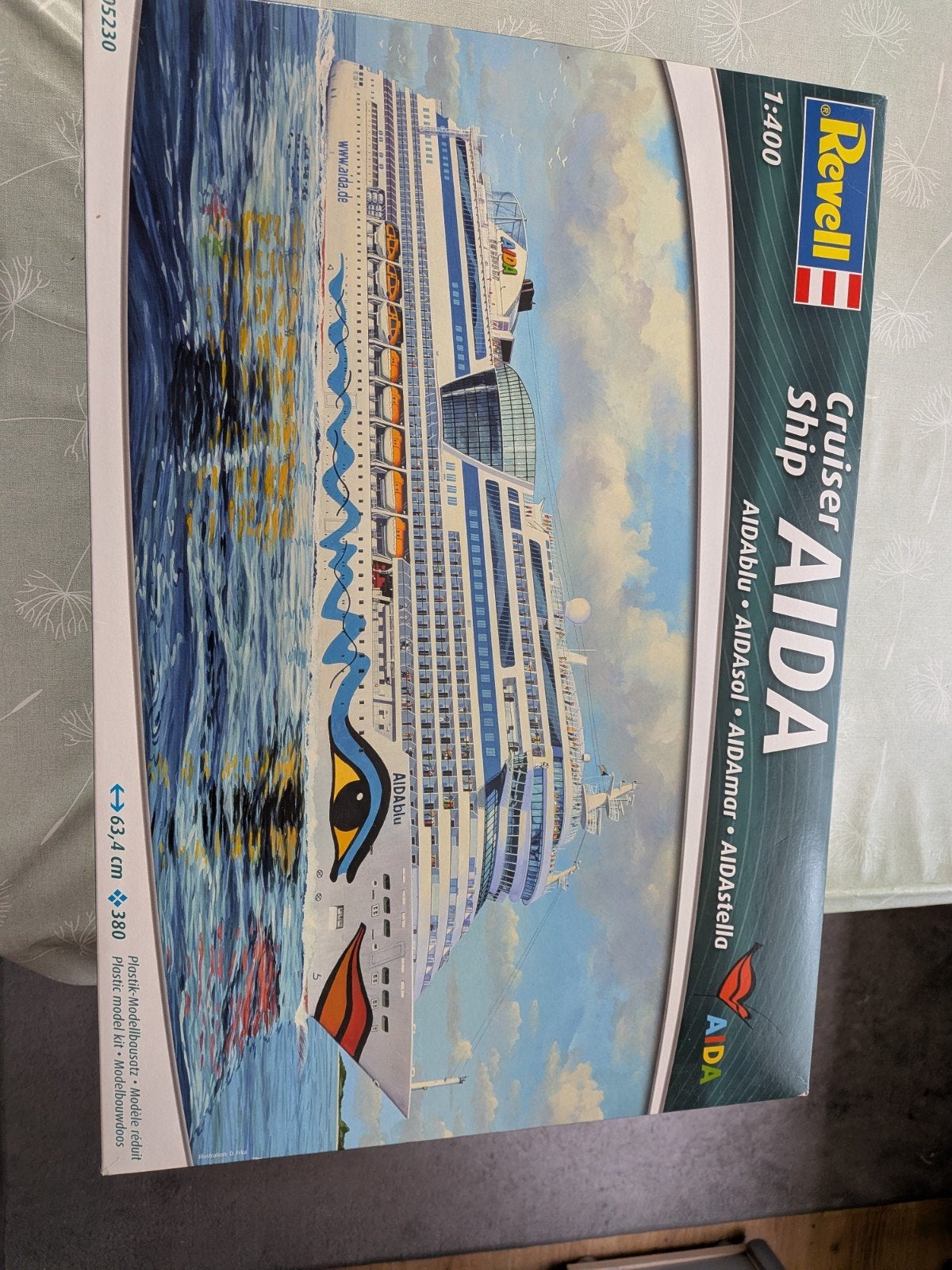 Bouwpakket AIDA cruiseship, Hobby en Vrije tijd, Modelbouw | Boten en Schepen, Ophalen