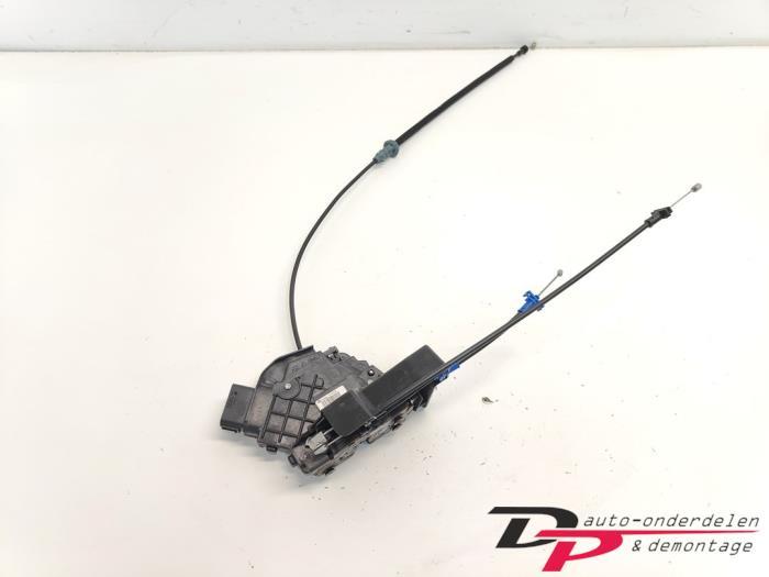 Deurslot Mechaniek 2Deurs links van een Volvo C30, Gebruikt, -, -, Ophalen of Verzenden