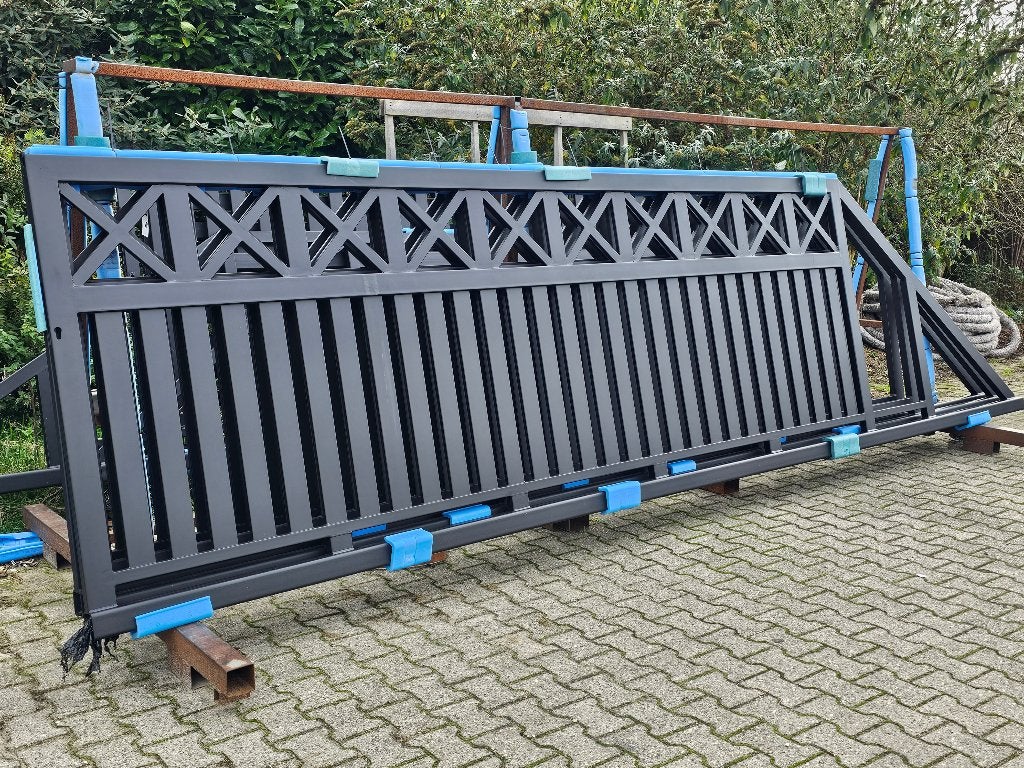 Nieuw model schuifpoort ´Woodlook´ 400x150cm zwart compleet!, Met poort, Nieuw, IJzer, Spijlenhekwerk