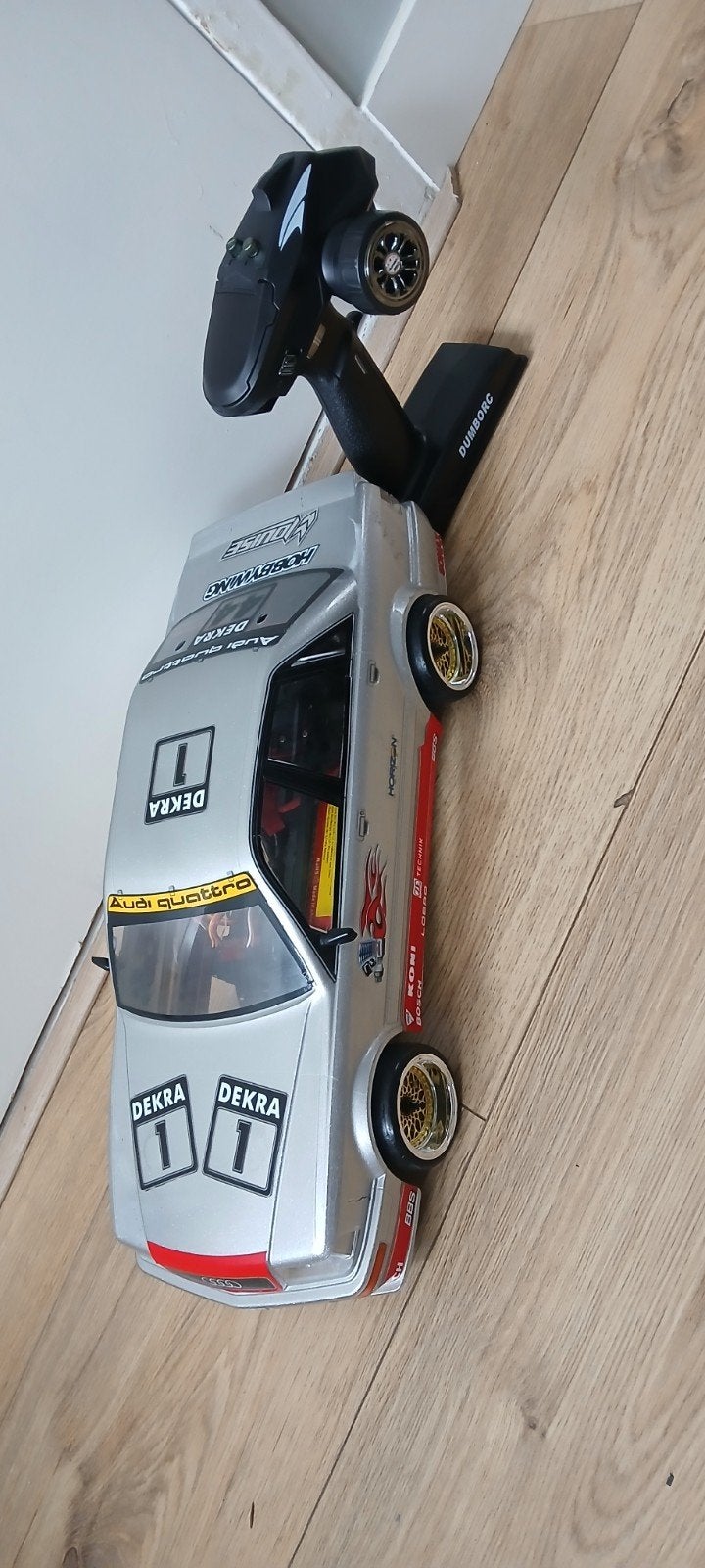 RC Drift Auto Audi Quattro met extra onderdelen, Elektro, Ophalen of Verzenden, Zo goed als nieuw, Schaal 1:10