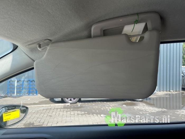 Zonneklep van een Ford Fiesta, Gebruikt, -, -, Ophalen of Verzenden