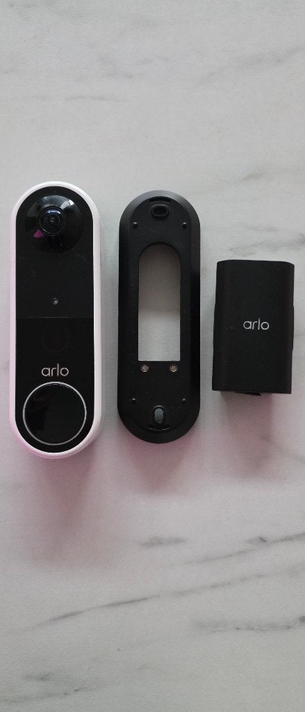 Arlo Essential Draadloze Video Deurbel, Huis en Inrichting, Deurbellen, Ophalen of Verzenden, Bewegingsdetectiesensor, Zo goed als nieuw