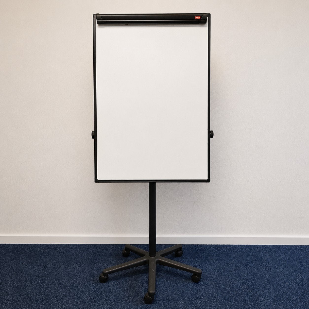 Staples Whiteboard met Wieltjes | Inklapbaar | Verrijdbaar, Ophalen, Gebruikt, Mobiel, .