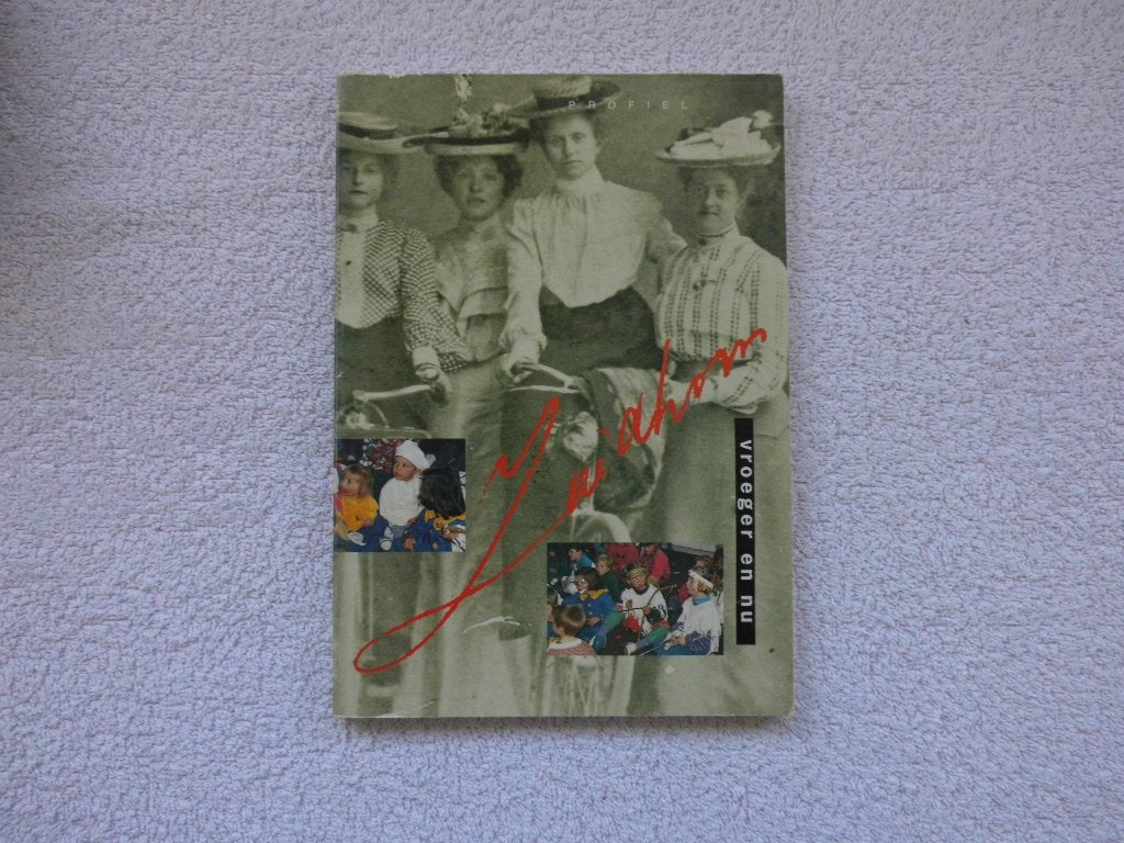 Zuidhorn : Vroeger en nu - Historisch boek, Boeken, Ophalen of Verzenden, Joop van den Berg, 20e eeuw of later, Gelezen
