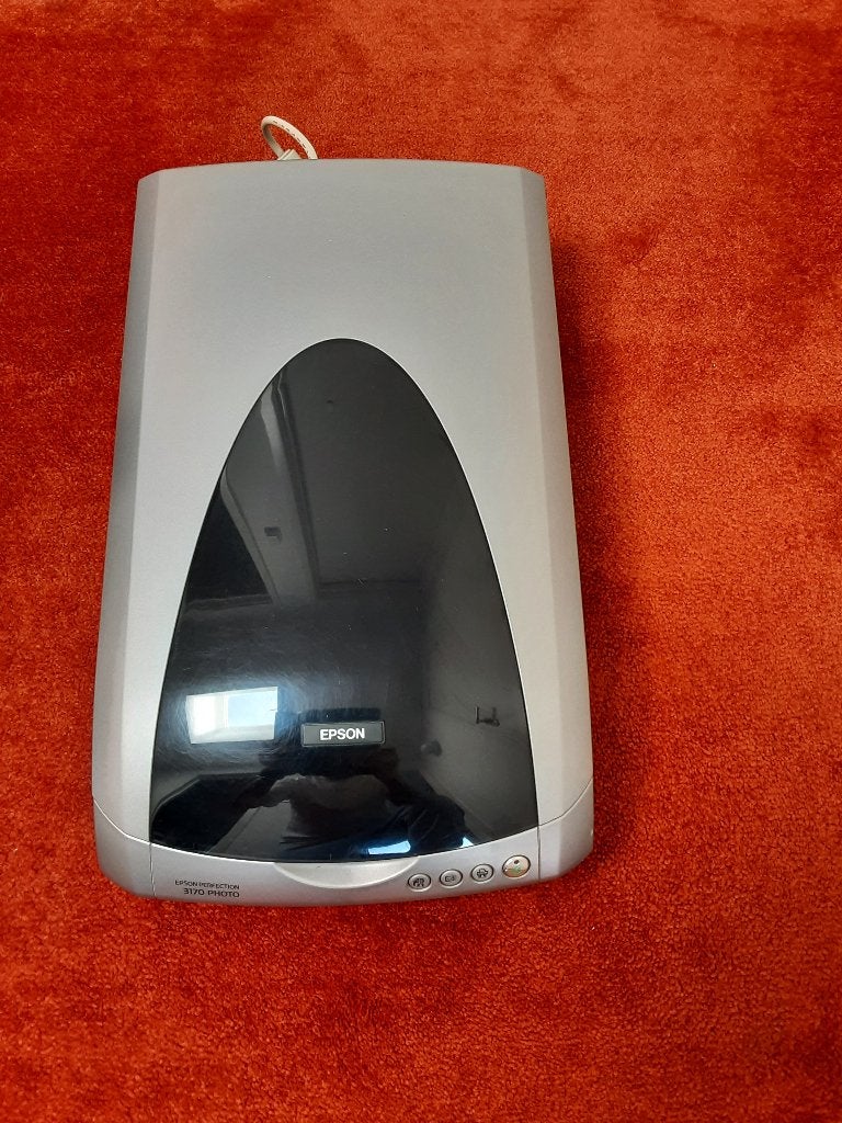 Epson flatbed fotoscanner 3170 photo voor € 15,-, Computers en Software, Ophalen, Epson, Flatbedscanner, MacOS