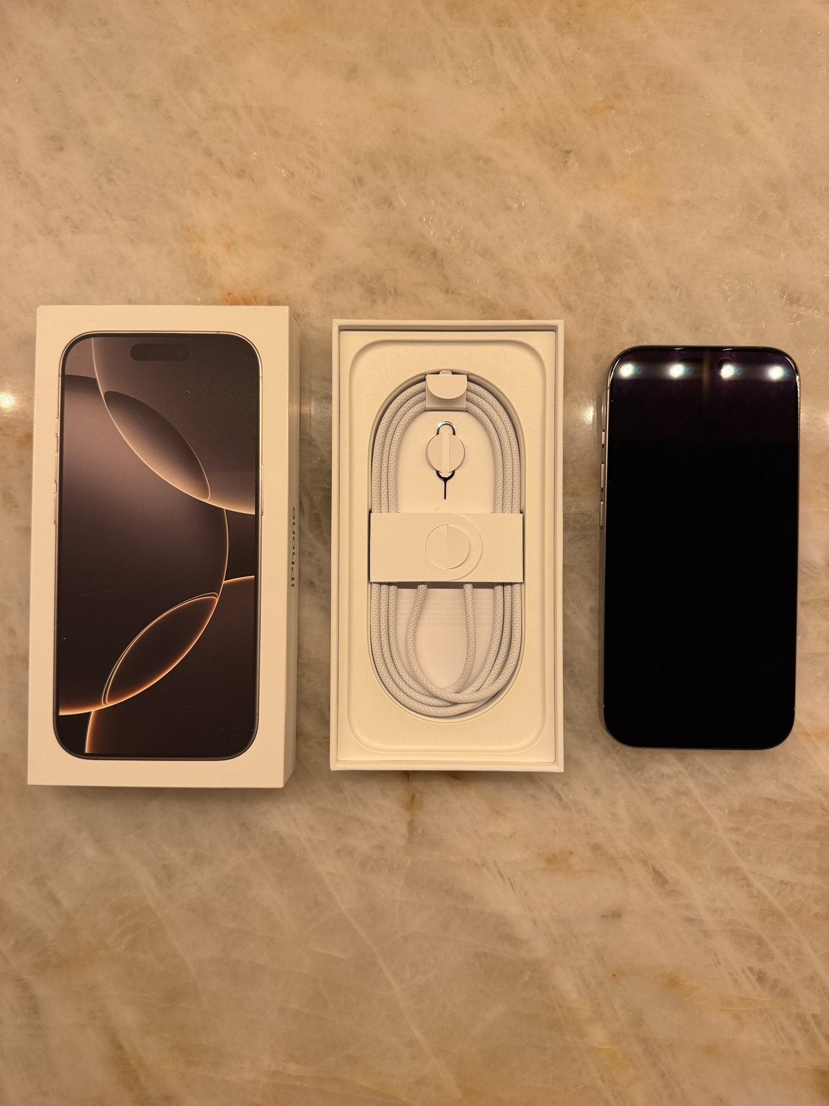 Foto 3 van Iphone 16pro 128GB *NEW*