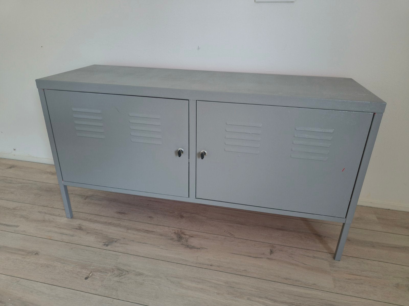 ikea PS grijs geverfd metalen lockerkaat, Ophalen, Gebruikt