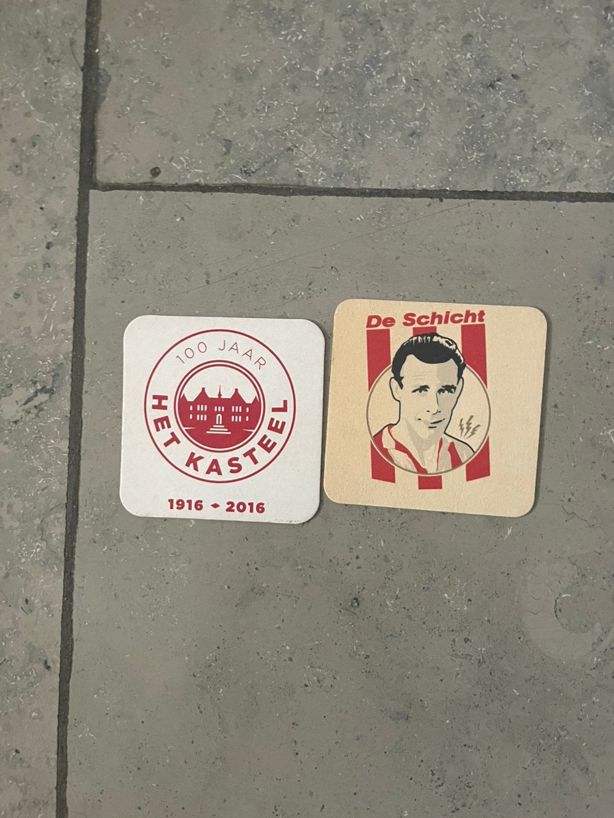 2 bierviltjes SPARTA 100 jaar Kasteel/Tonny v Ede, Verzamelen, Ophalen of Verzenden, Zo goed als nieuw, Sparta, Overige typen