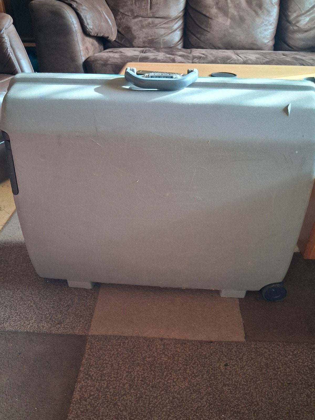 Samsonite koffer met wieltjes en cijferslot, Ophalen, Gebruikt, Hard kunststof, Slot
