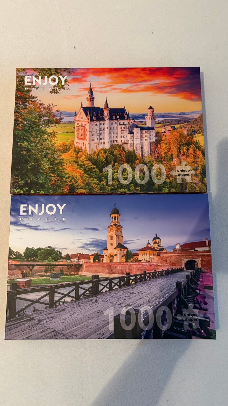 2 Enjoy puzzels, Ophalen of Verzenden, 500 t/m 1500 stukjes, Zo goed als nieuw, Legpuzzel