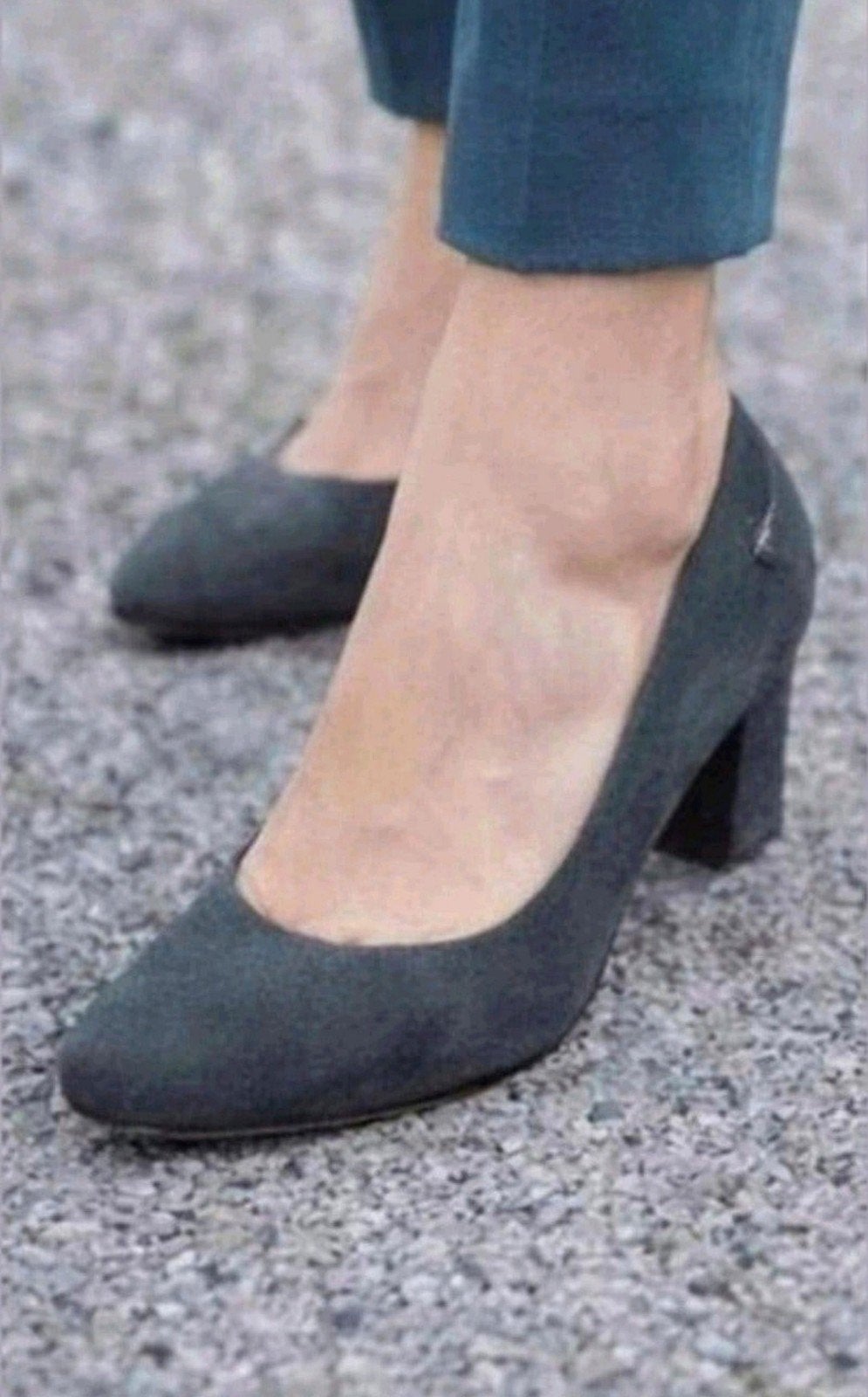 Hush Puppies Dream Comfort pumps - donkergrijs suède look, Pumps, Ophalen of Verzenden, Grijs, Gedragen