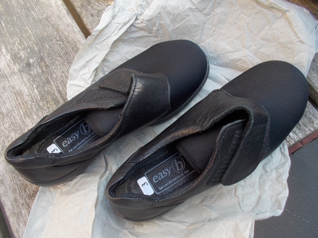 Comfortabele Schoenen voor Gevoelige Voeten - Maat 3, Zwart, Ophalen of Verzenden, Sneakers of Gympen, Zo goed als nieuw