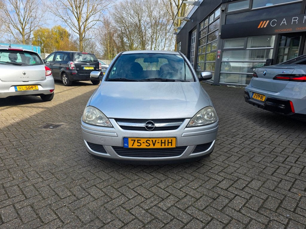 Opel Corsa 1.2-16V Silverline AIRCO NAP NL AUTO, Voorwielaandrijving, 450 kg, Gebruikt, 31 €/maand