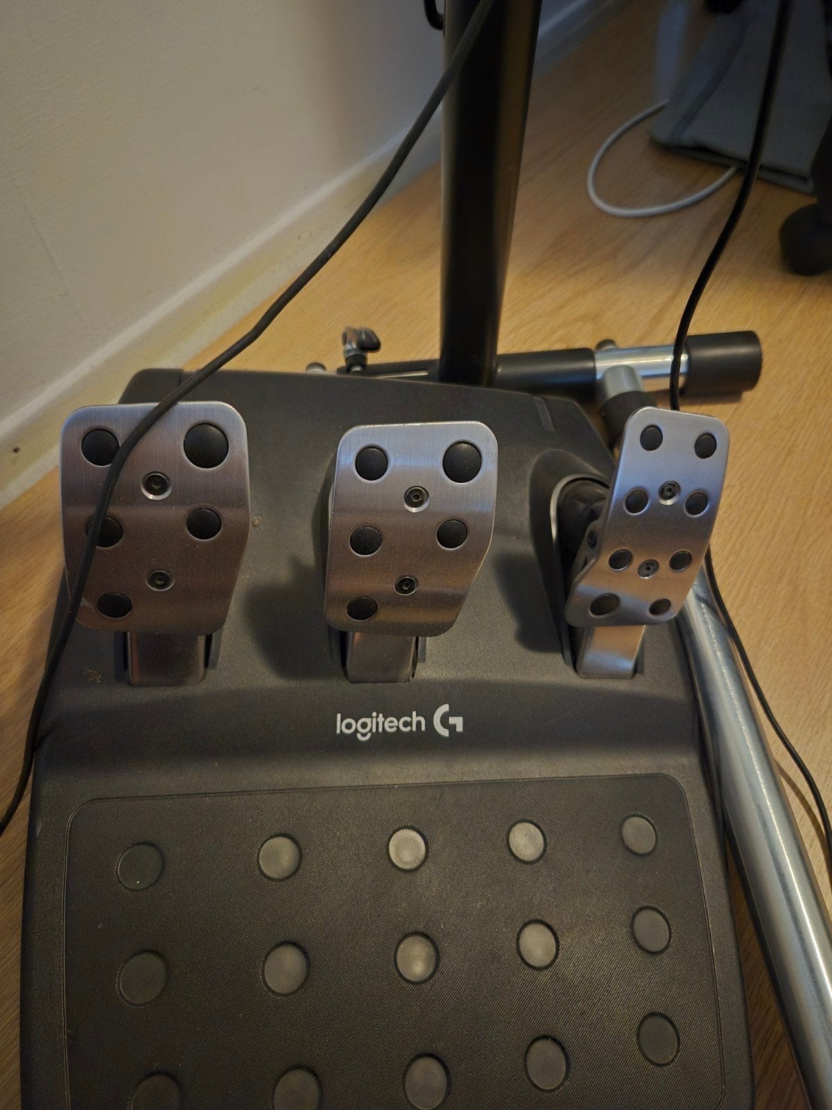 Logitech G920 Racestuur met pedalen en Wheel Stand Pro, Ophalen, Racestuur, Xbox, Force feedback
