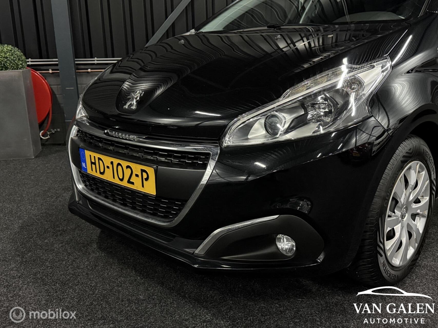 Peugeot 208 1.2 Urban Soul Luxe uitvoering|Airco|Navi|Trekha, Auto's, Voorwielaandrijving, 12 maanden, Gebruikt, 1199 cc
