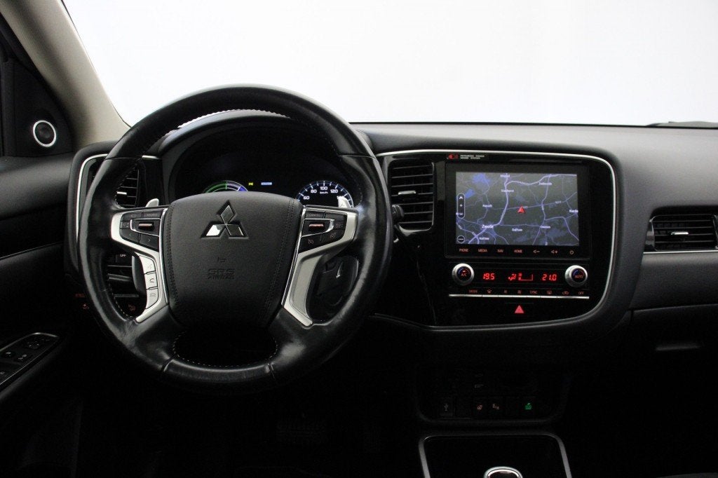 Mitsubishi Outlander 2.4 PHEV Intense+ - Carplay, Dakraam, C, Automaat, 135 pk, 4 cilinders, Overige brandstoffen