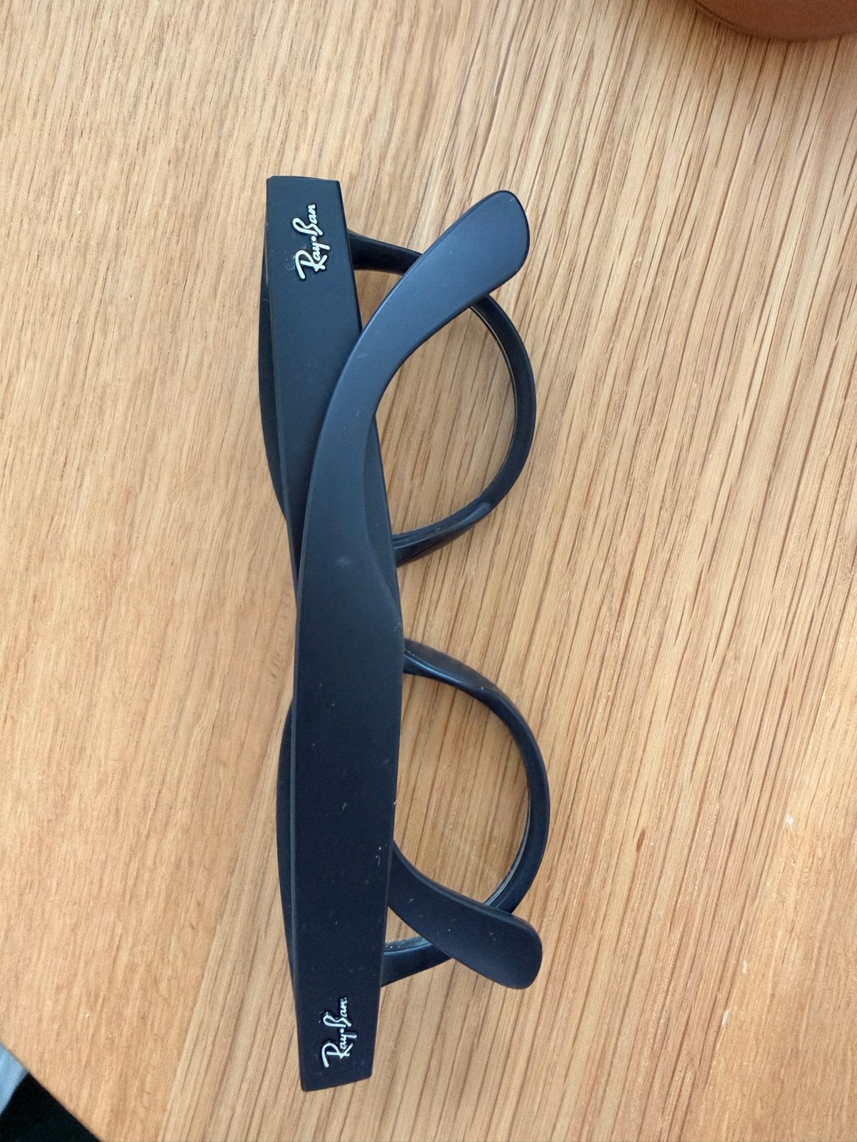 Ray-Ban Stories Wayfarer Smartbril Zwart met Oplaadcase, Ophalen, Zwart, Zo goed als nieuw, Ray-Ban