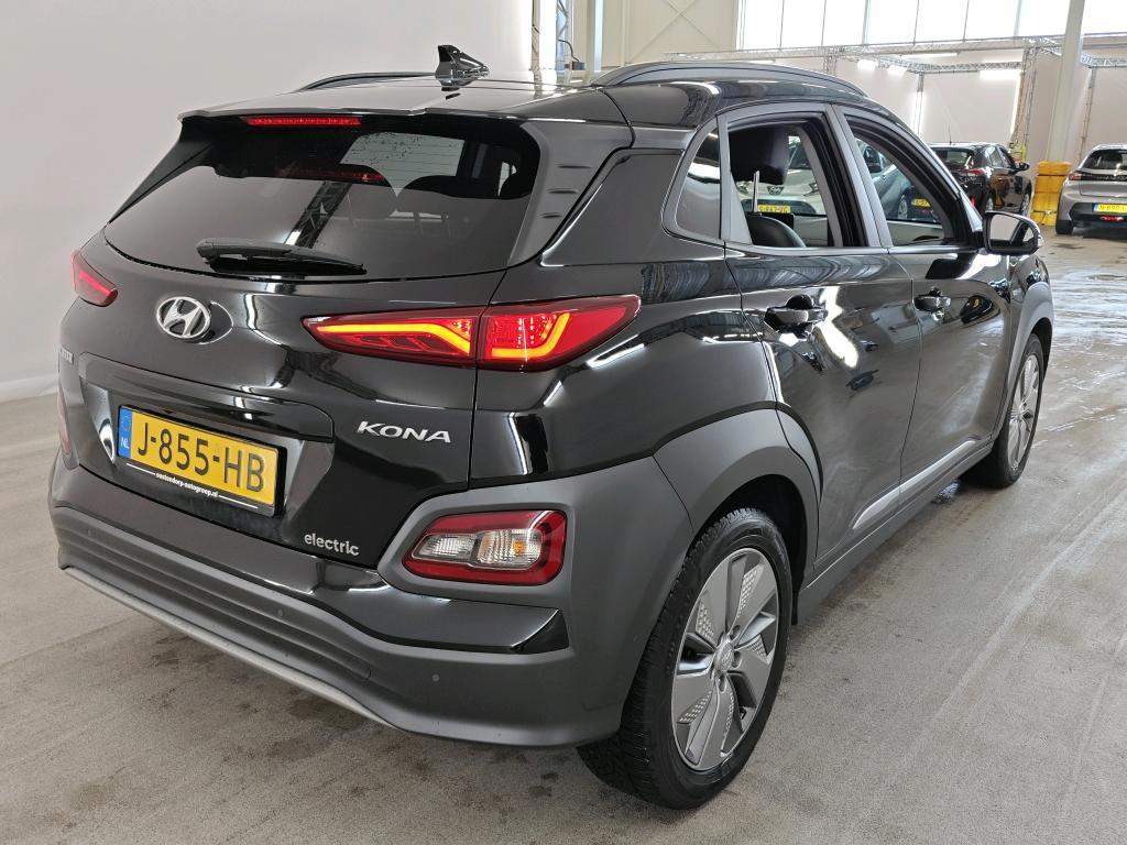 Hyundai Kona EV Premium 64 kWh SOH 100 % WARMTEPOMP HEAD-UP, Auto's, Hyundai, Gebruikt, Zwart, Zwart, 64 kWh